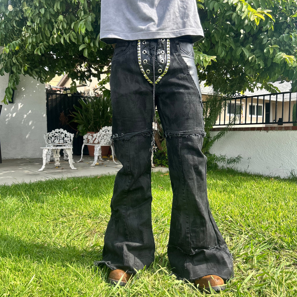 Black flares 32x32