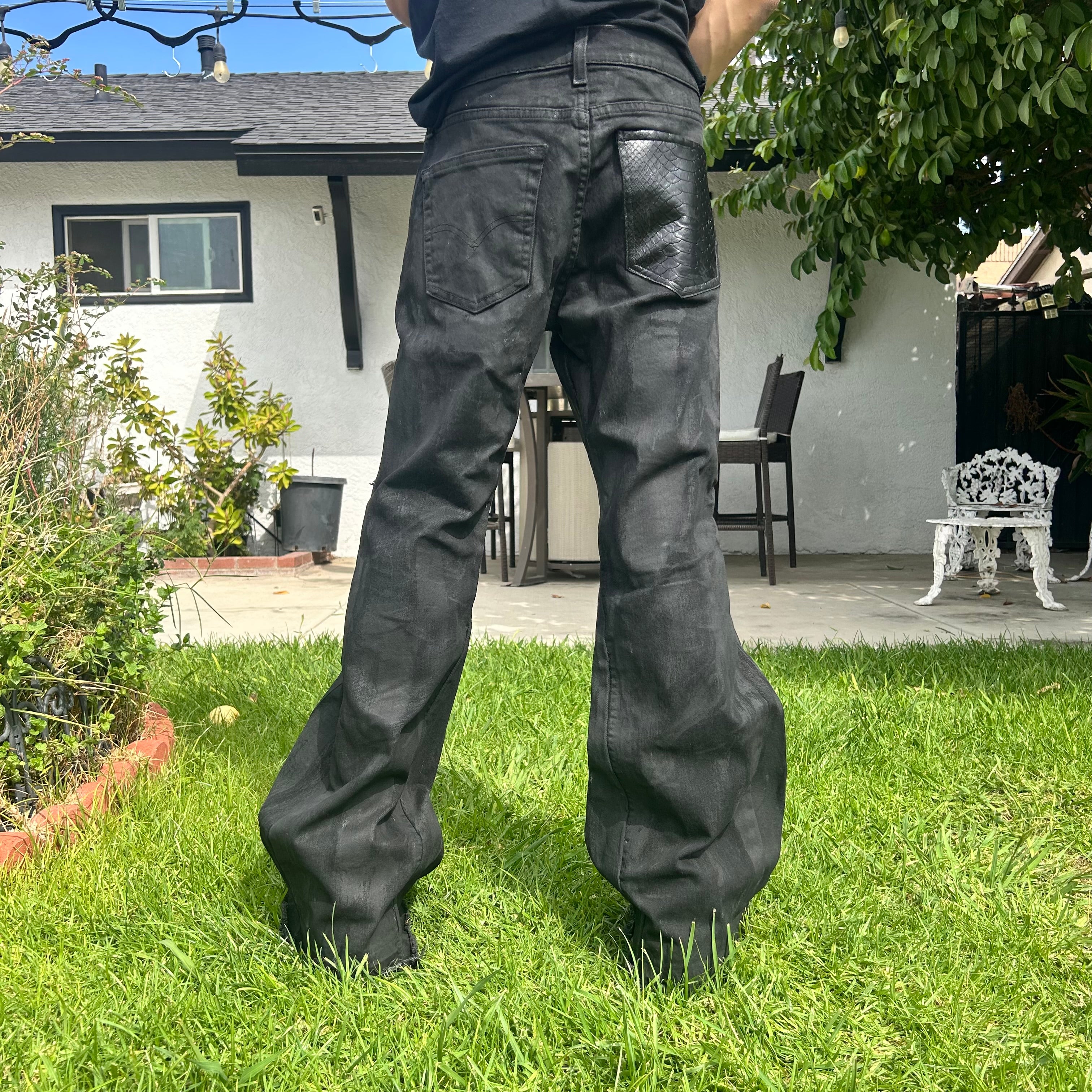 Black flares 32x31.5