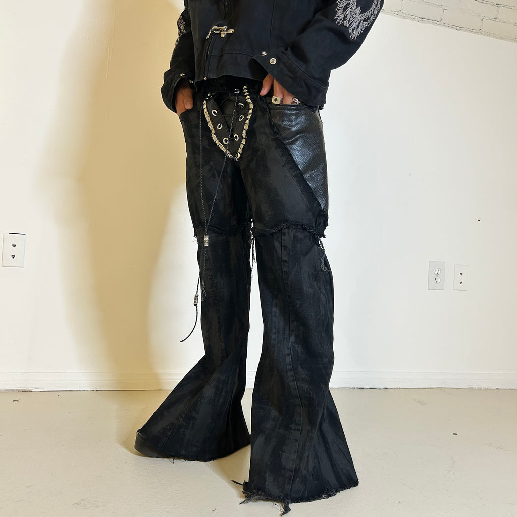 Black flares 32x31