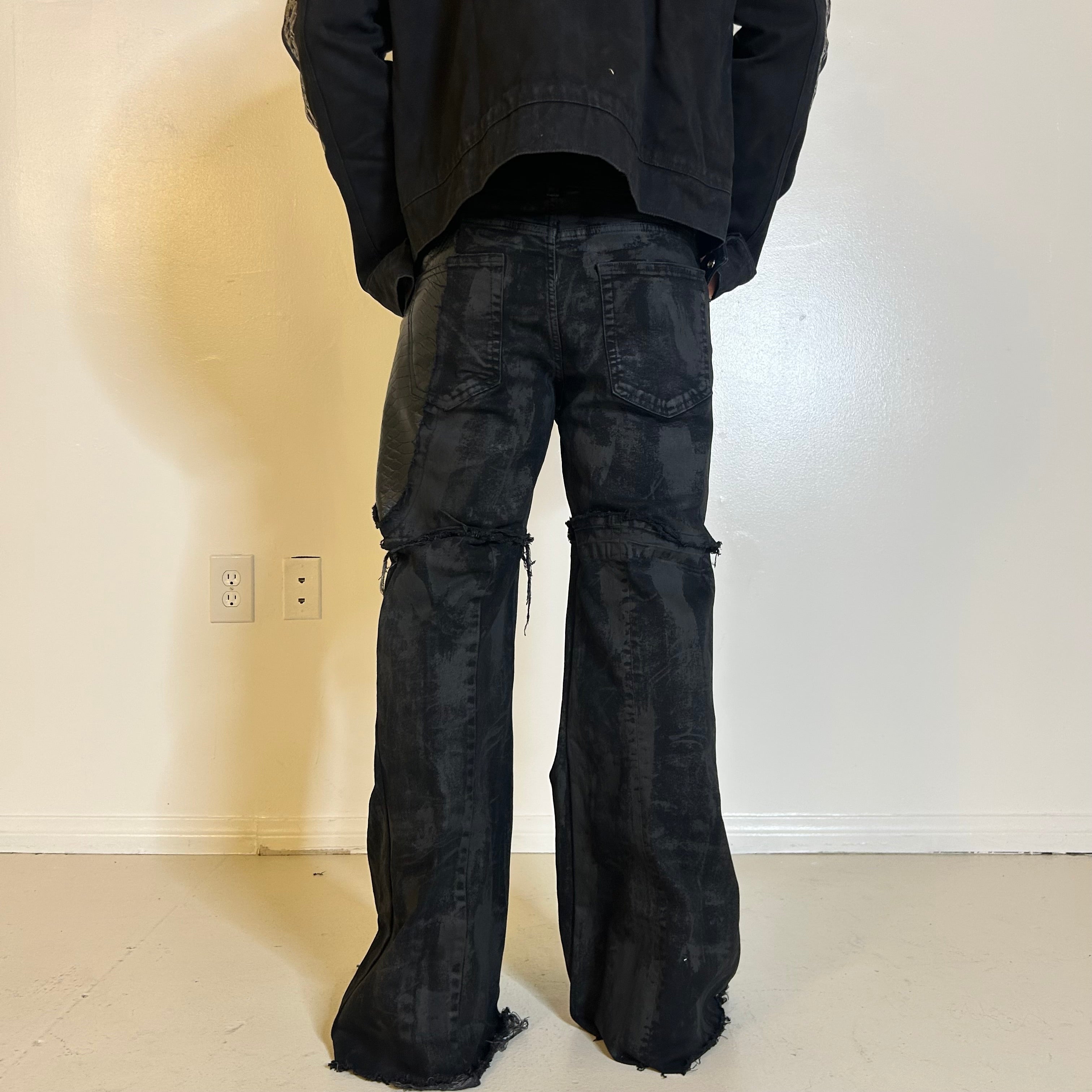 Black flares 32x31