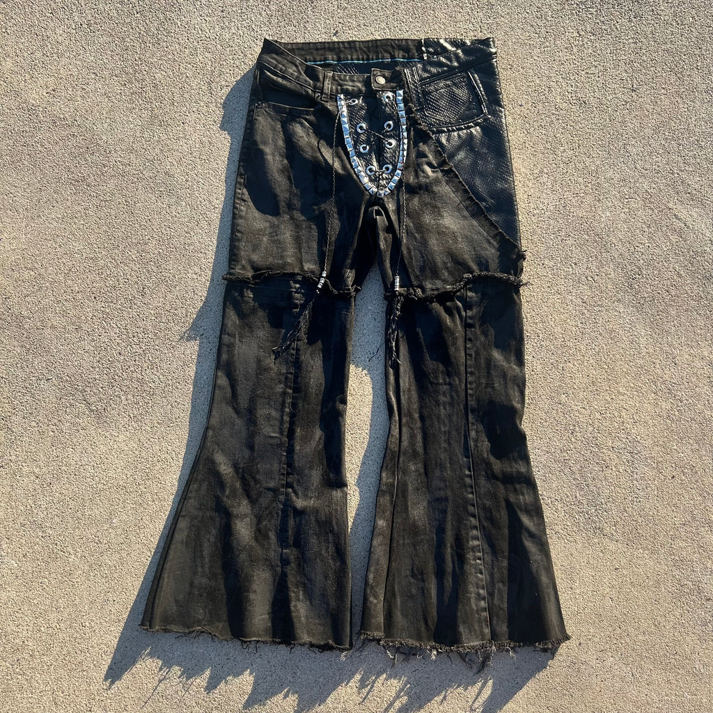 Black flares 32x31