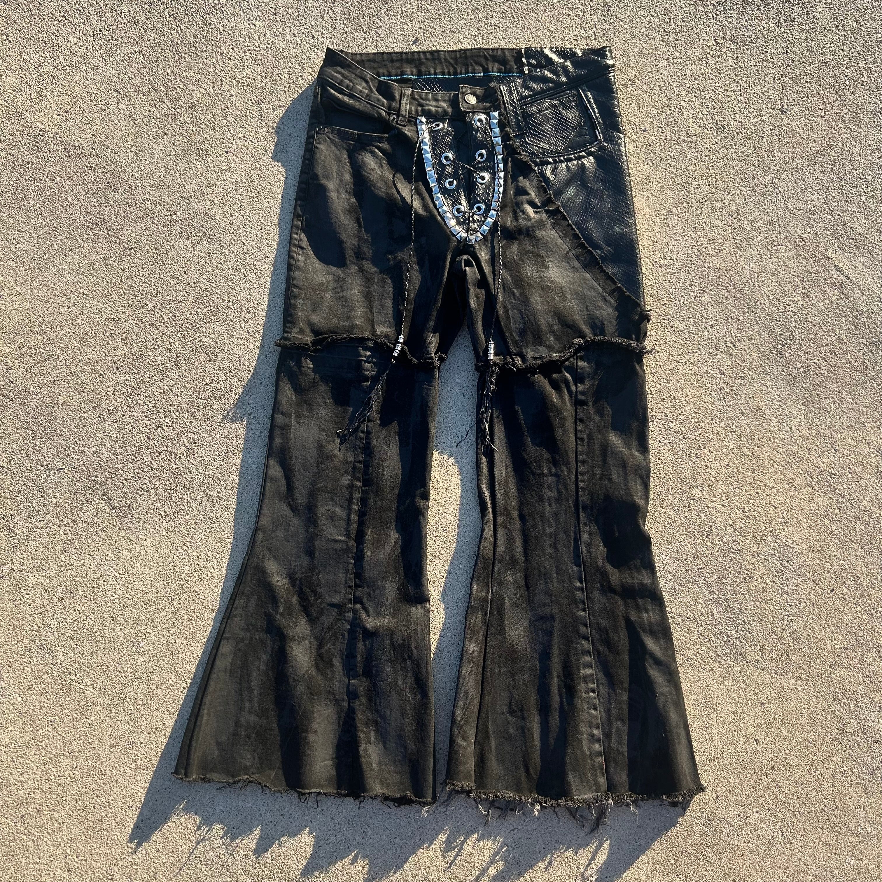 Black flares 32x31