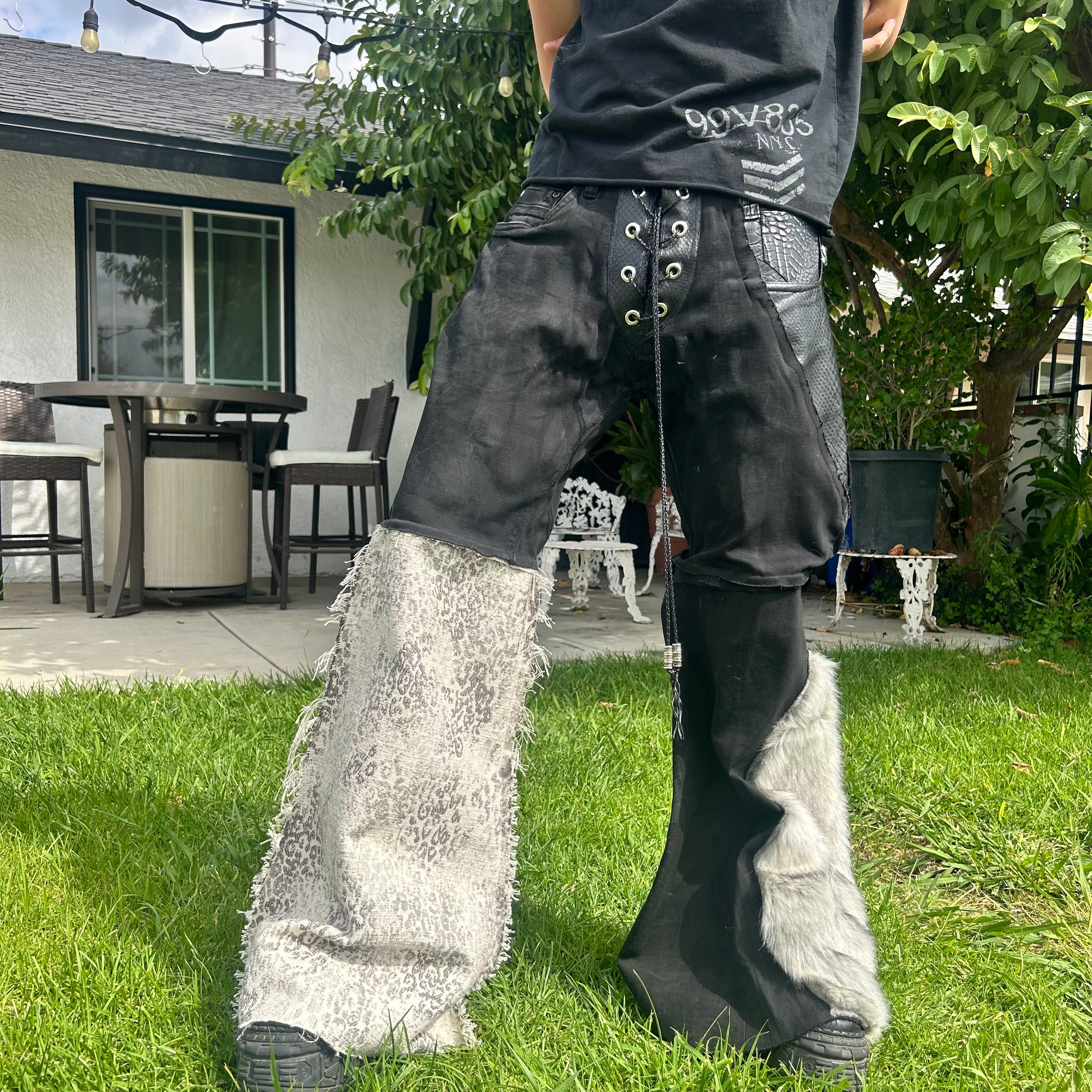 Black flares 31x30.5