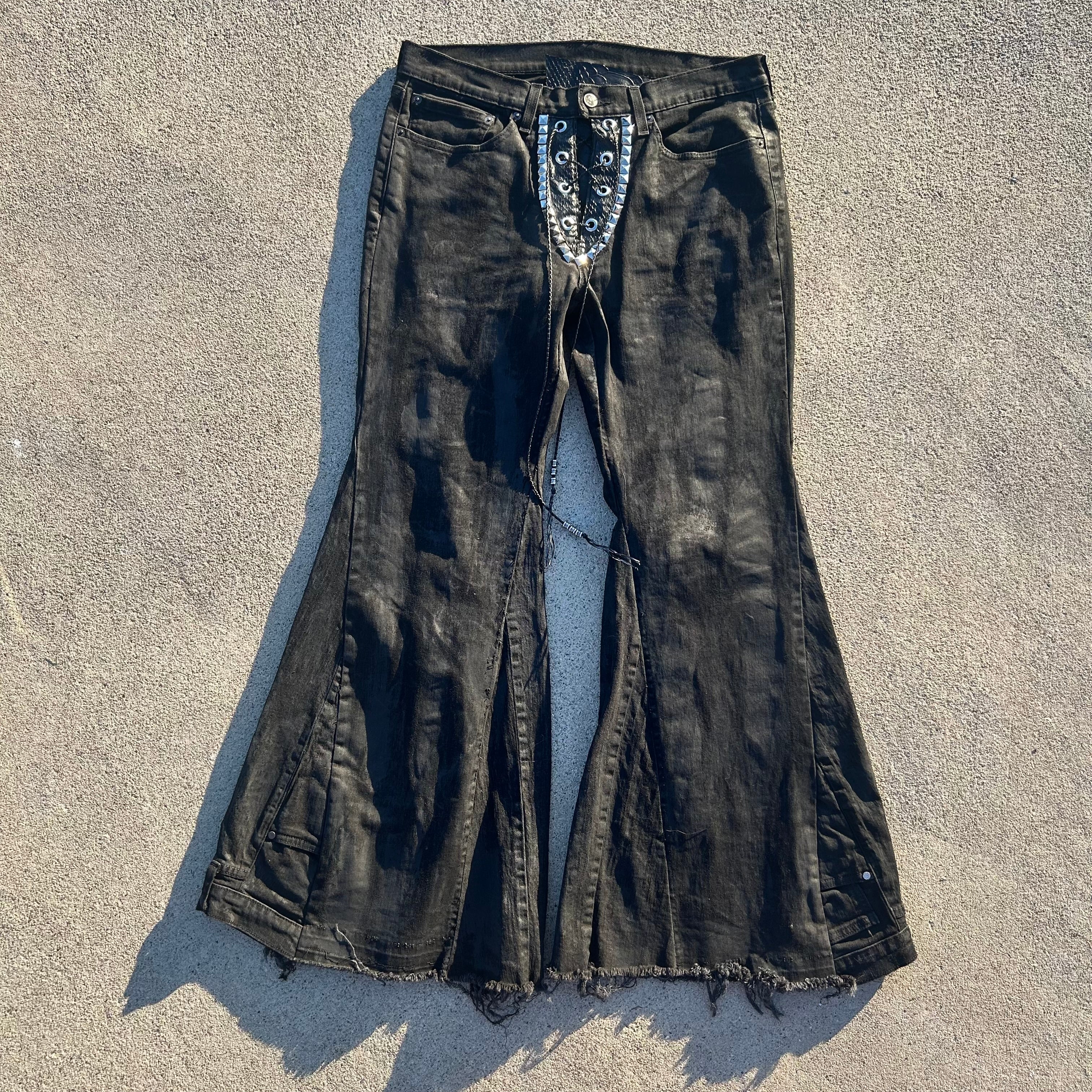 Black flares 34x32.5